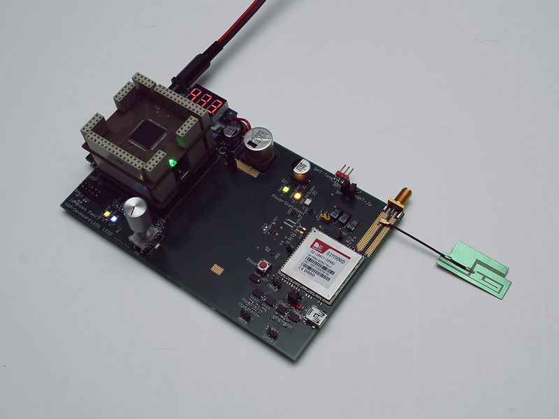 Datei:Gsm devboard 4.jpg