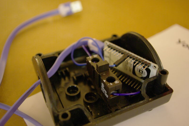 Datei:Pushbutton open 1.jpg
