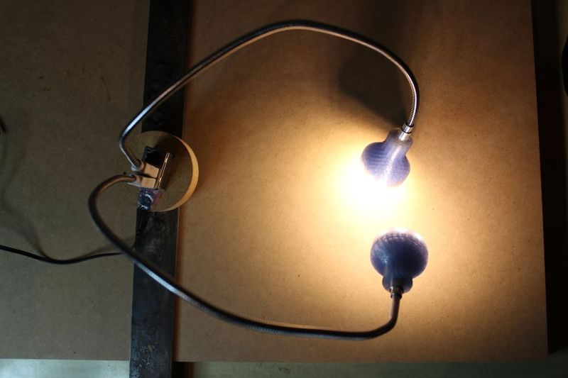 Datei:07-biegsameArbeitslampe klein.jpg